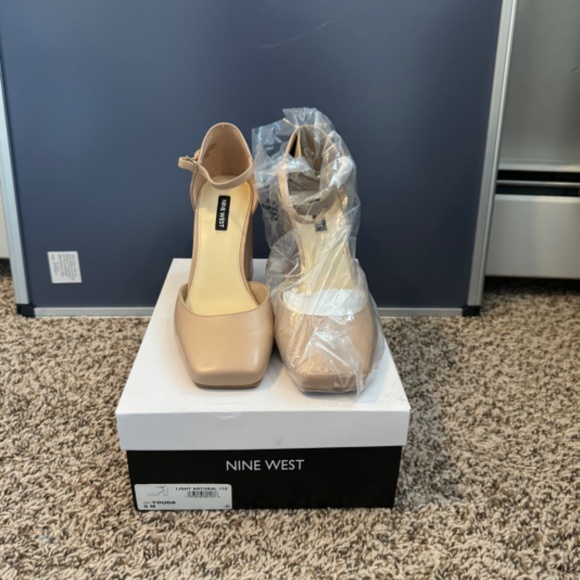 Nine west nude heels size 9 new - Picture 2 of 2